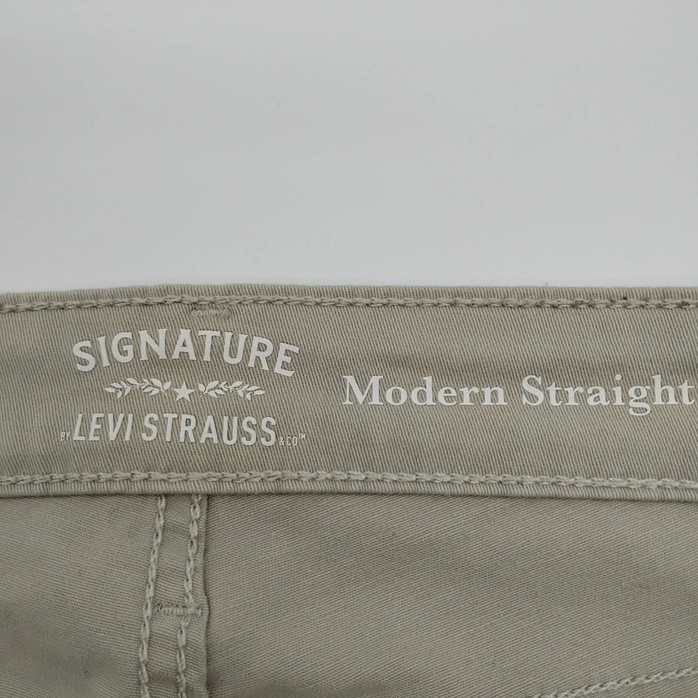 Signature Levi Strauss Modern Straight Khaki Tan Pants Mens 31x32 Stretch Chino